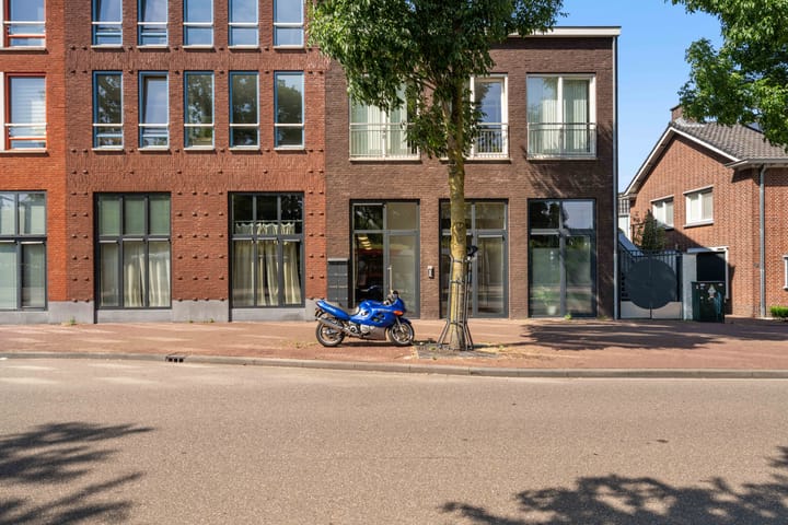 Appartement te koop: Stationsplein 21A, Weert