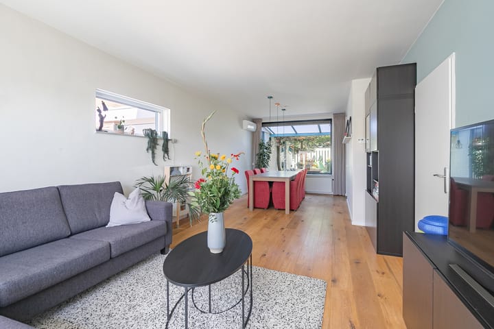 Tussenwoning te koop: Diependaalweg 18, Maastricht