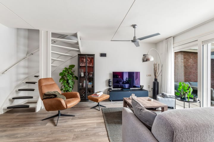 Tussenwoning te koop: Gandhistraat 62, Zetten
