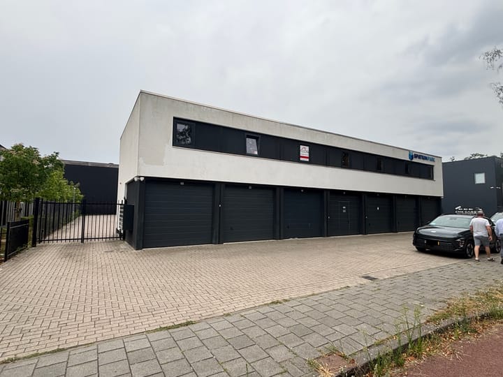 Parallelweg 8-12, Goirle