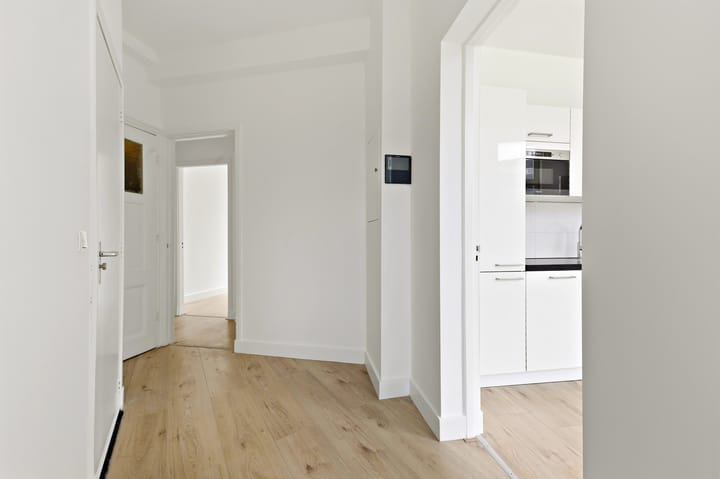 Tussenwoning te koop: Valkenboslaan 196, 'S-Gravenhage