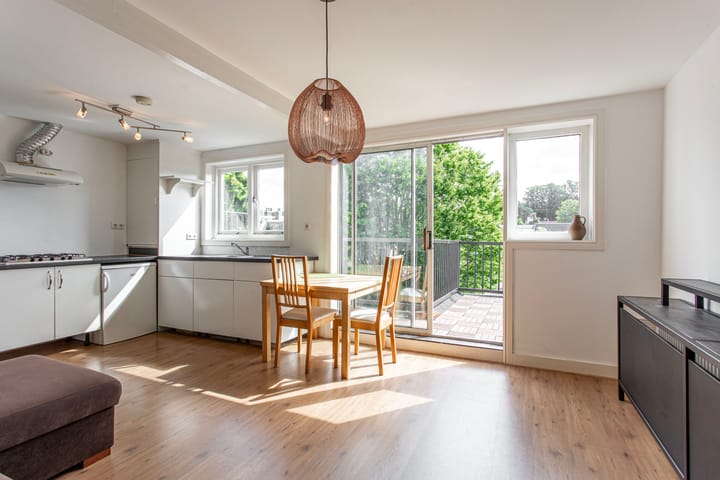 Foto 2 van Bouwmeesterstraat 37-1