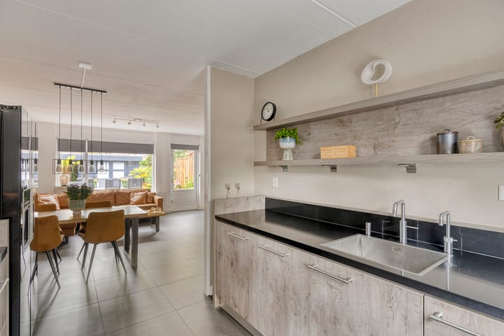 Tussenwoning te koop: Hunthum 36, Loenen Aan De Vecht