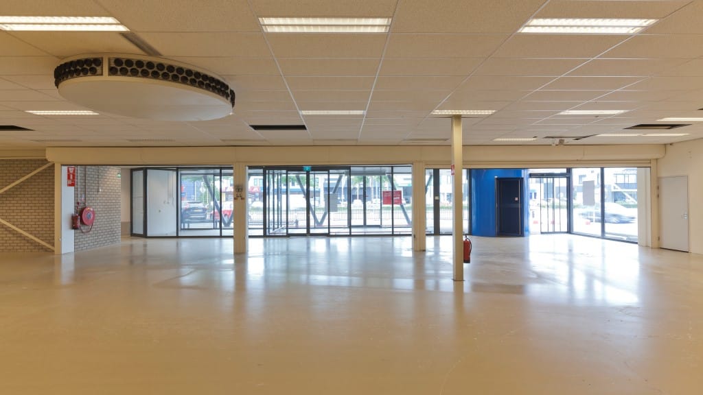 View photo 5 of Rietveldenweg 60