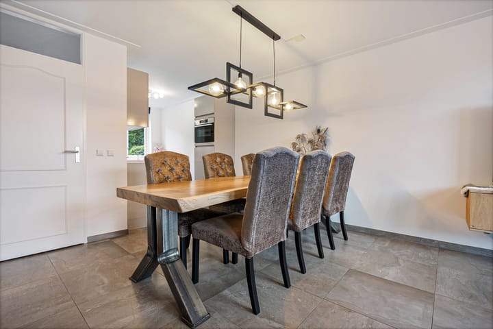 Tussenwoning te koop: Martin Luther Kingstraat 33, Berghem