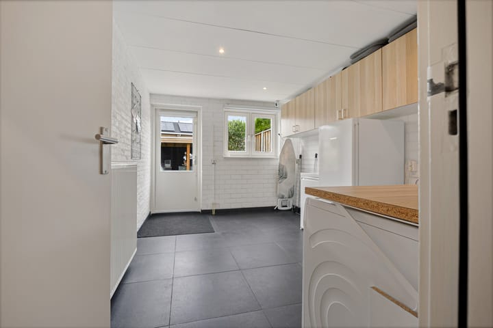 Tussenwoning te koop: Martin Luther Kingstraat 33, Berghem