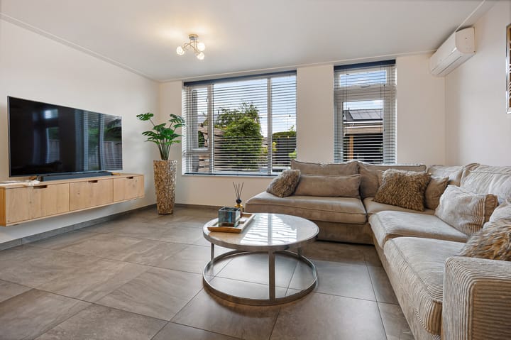 Tussenwoning te koop: Martin Luther Kingstraat 33, Berghem