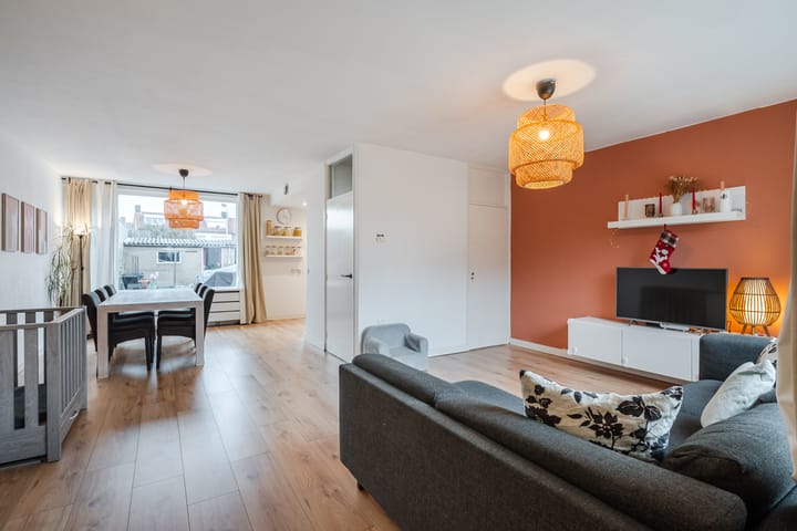 Tussenwoning te koop: Bachlaan 3, Eindhoven