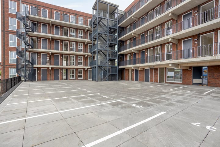 Appartement te koop: Bestevaer 39, Huizen
