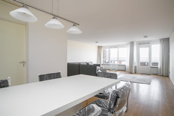 Appartement te koop: Gevers Deynootplein 183, 'S-Gravenhage