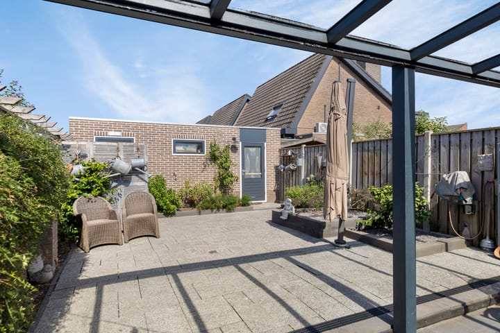 Photo 2 of Ravelstraat 94