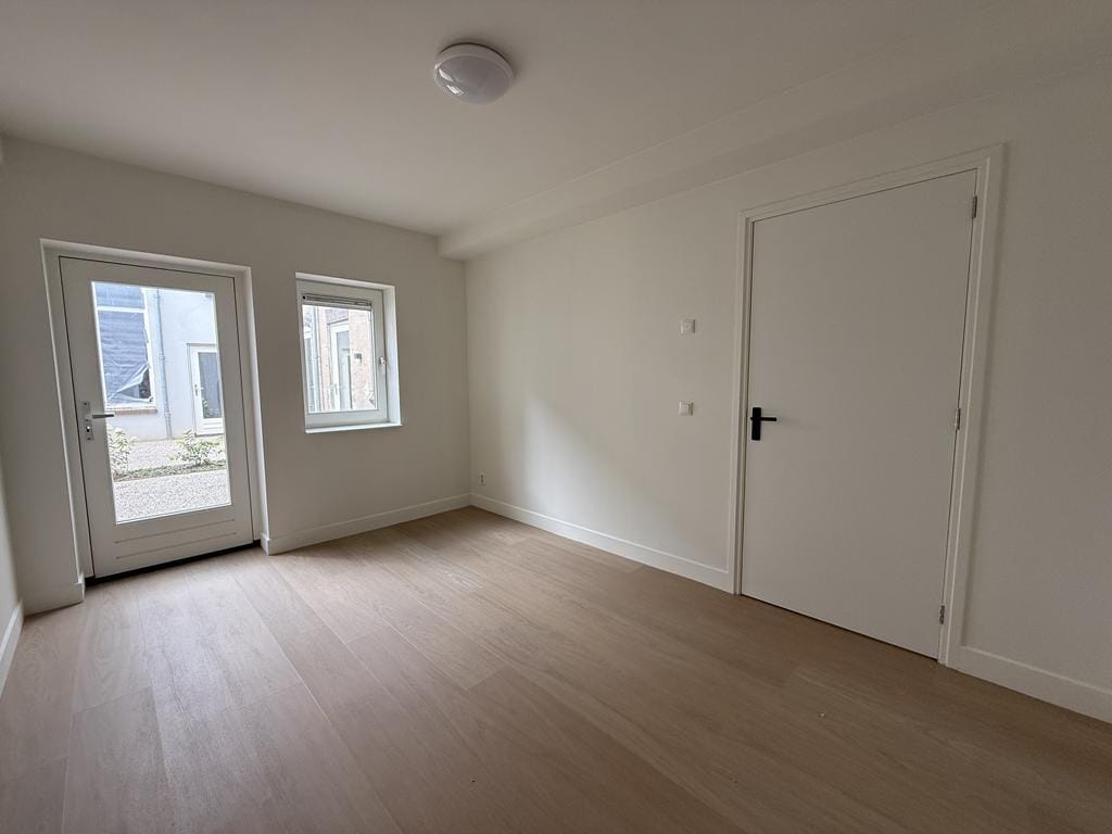 Photo 7 of Steenstraat 70-1