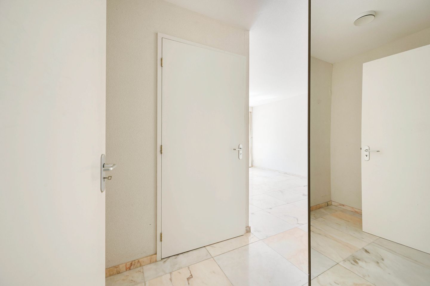 Foto 19 van Hofvliet 15
