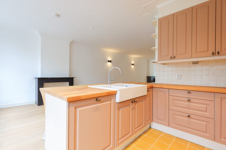 Appartement te huur: Van Oldenbarneveldtplein 6-4, Amsterdam