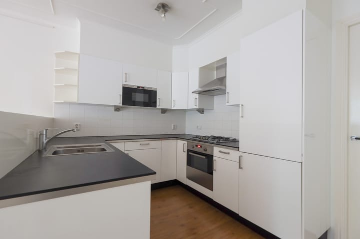 Appartement te huur: Van Oldenbarneveldtplein 8-2, Amsterdam