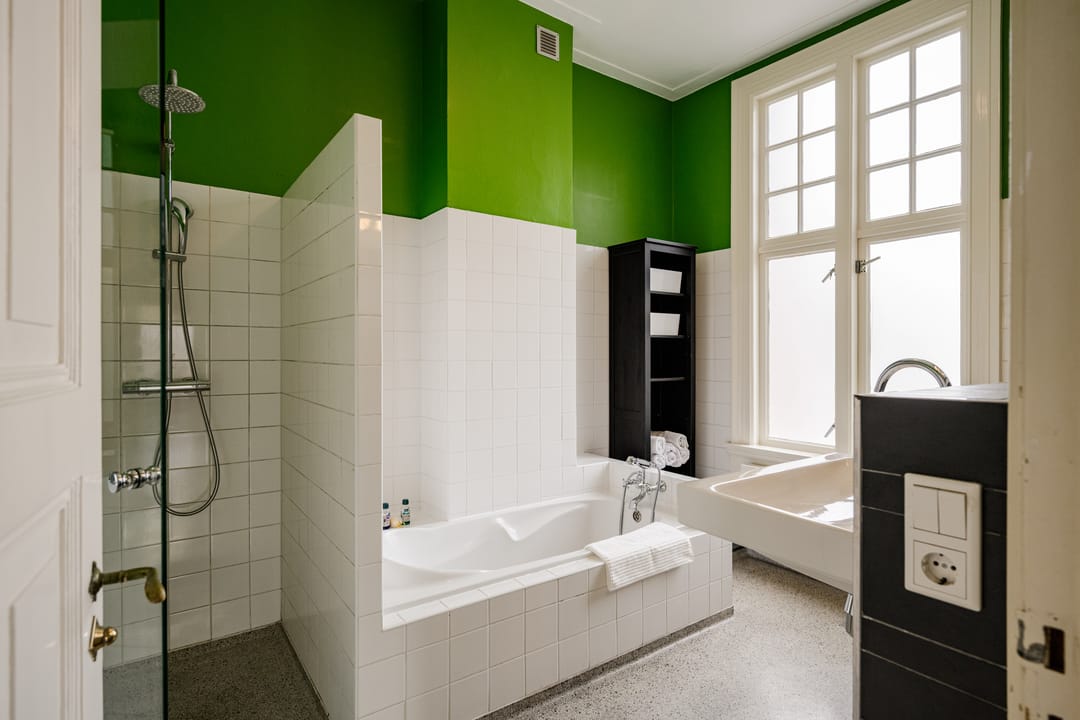 Photo 37 of Koninginneweg 58