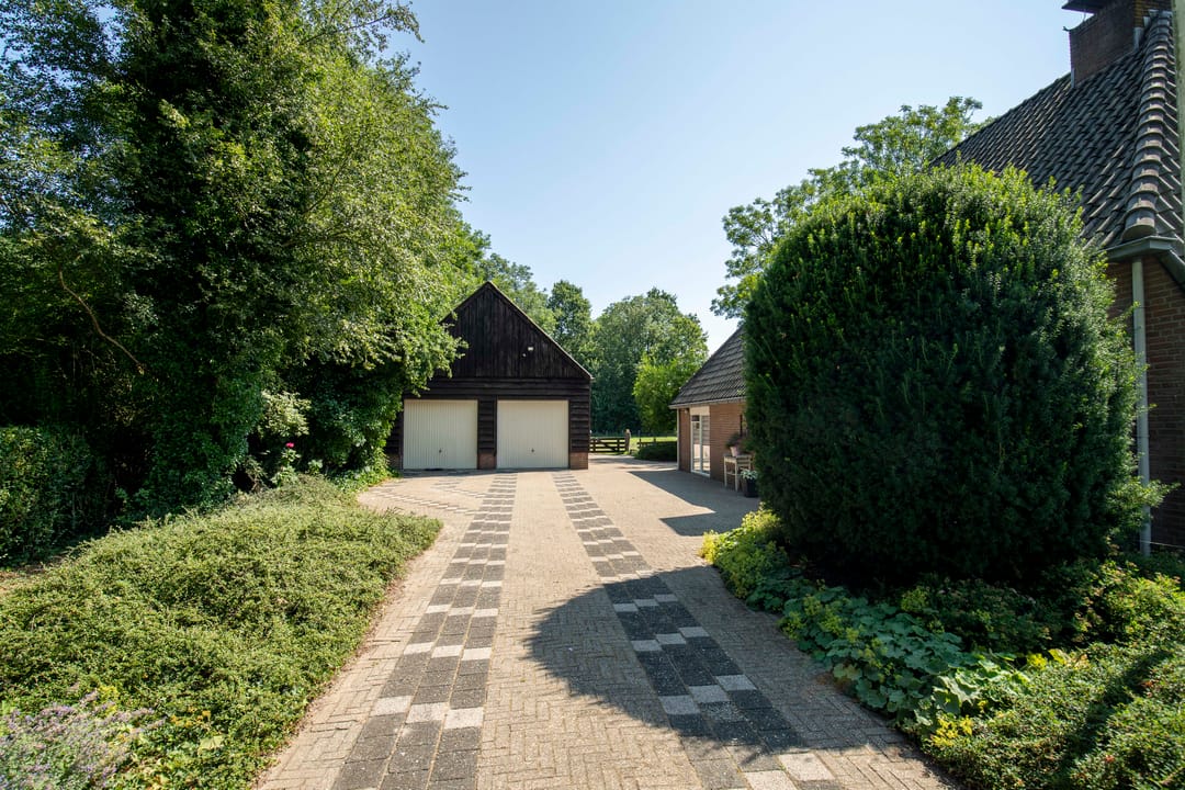 Photo 43 of Drostenbos 3