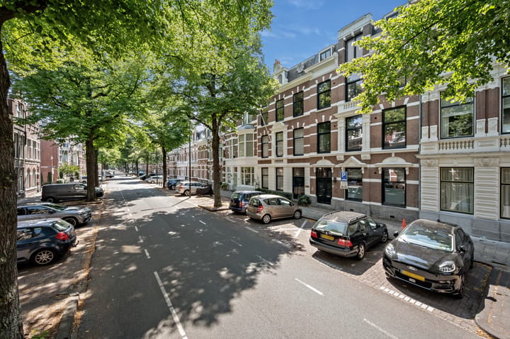 Tussenwoning te koop: Jan van Nassaustraat 84, 'S-Gravenhage