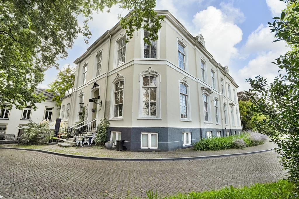 Foto 1 van Badhuiswal 8