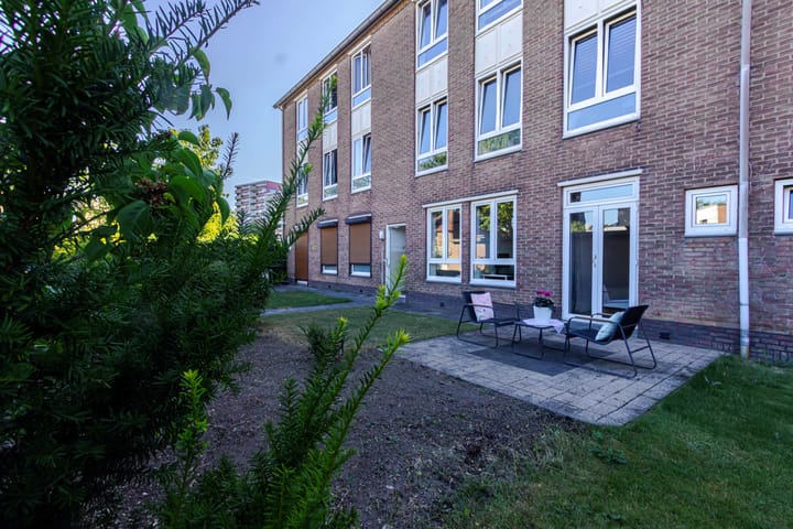 Foto 3 van Sint Angelastraat 8