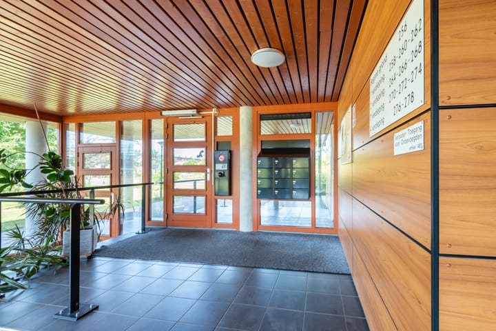 Appartement te koop: Laan der V.O.C. 272, Almere