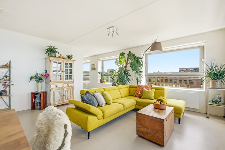 Appartement te koop: Bert Haanstrakade 168, Amsterdam