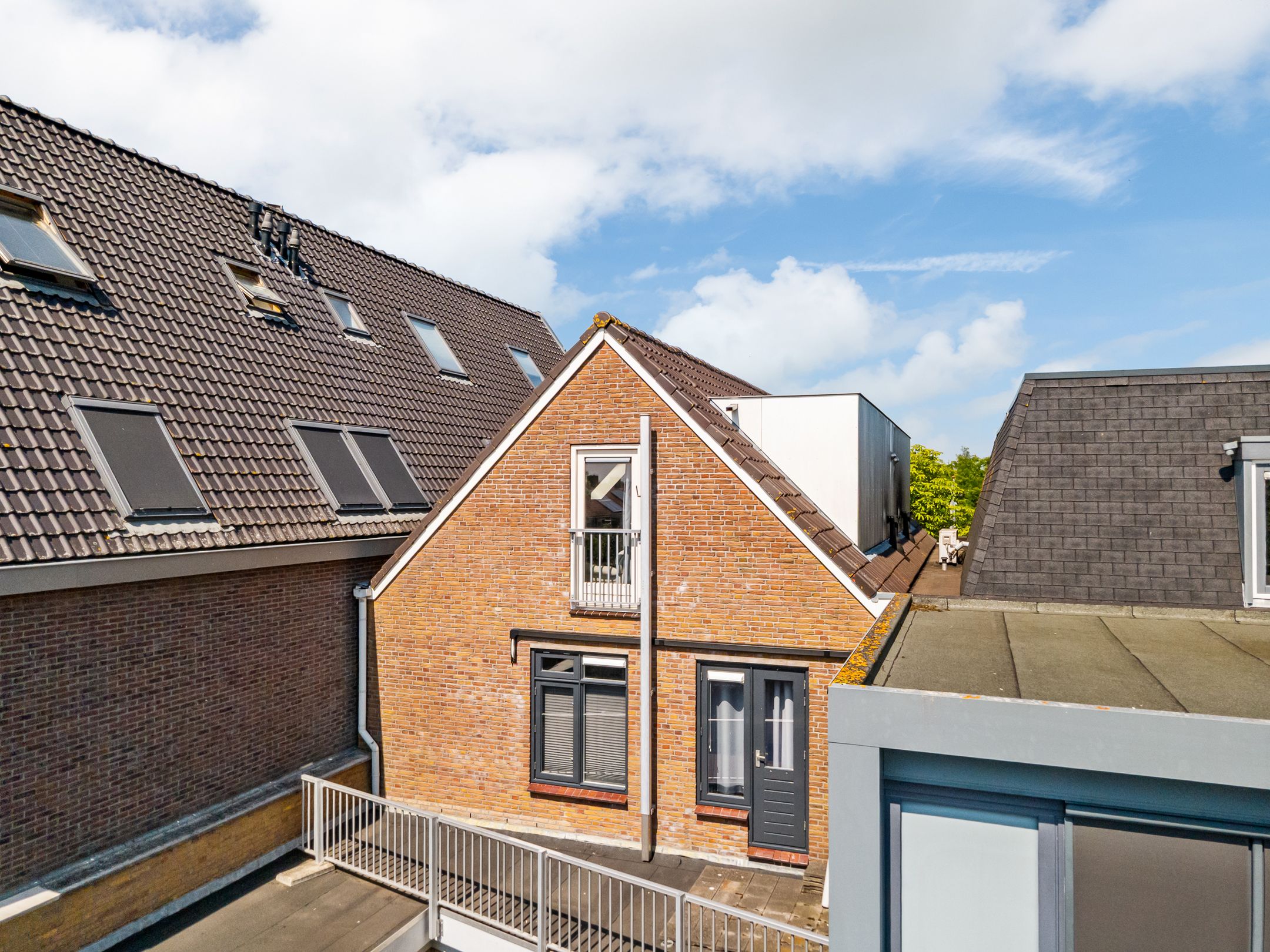 Photo 18 of Bernhardstraat 7-B