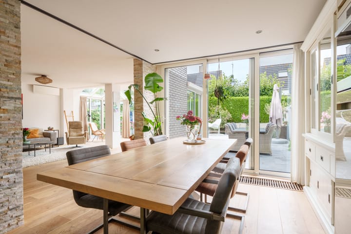 Vrijstaande woning te koop: Youri Egorovweg 7, Almere