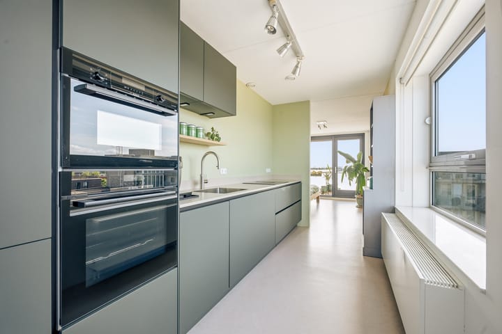Appartement te koop: Bert Haanstrakade 168, Amsterdam