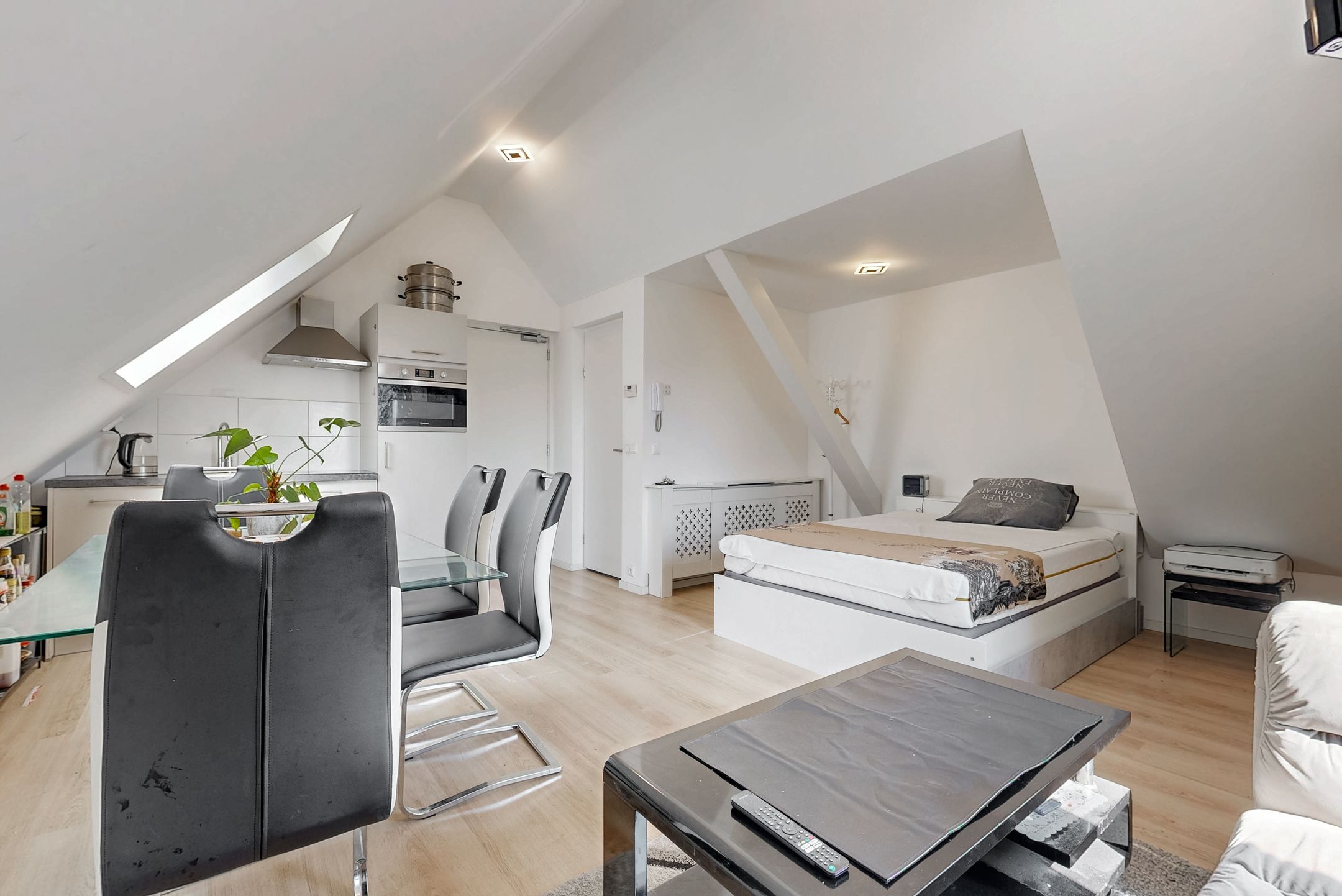 Photo 6 of Bernhardstraat 7-B