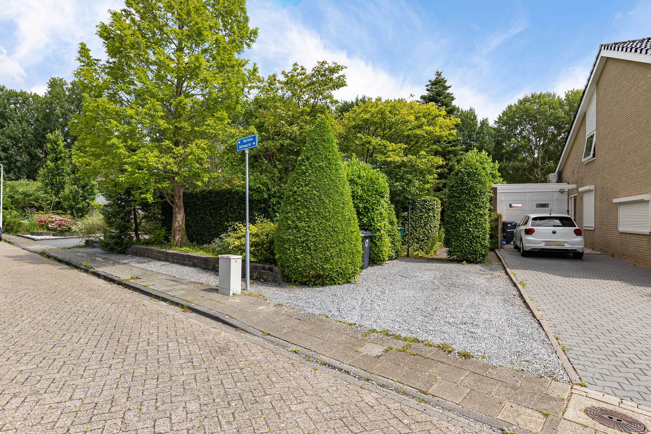 Photo 42 of Martena 2