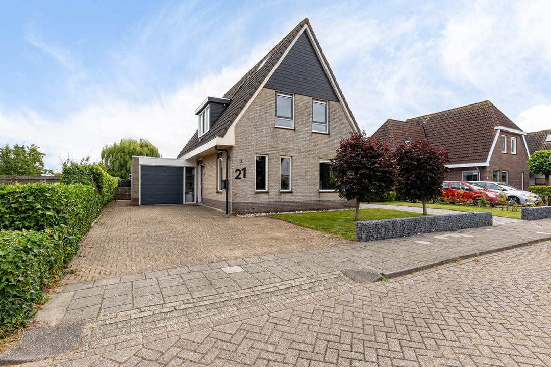 Photo 1 of Molenlaan 21