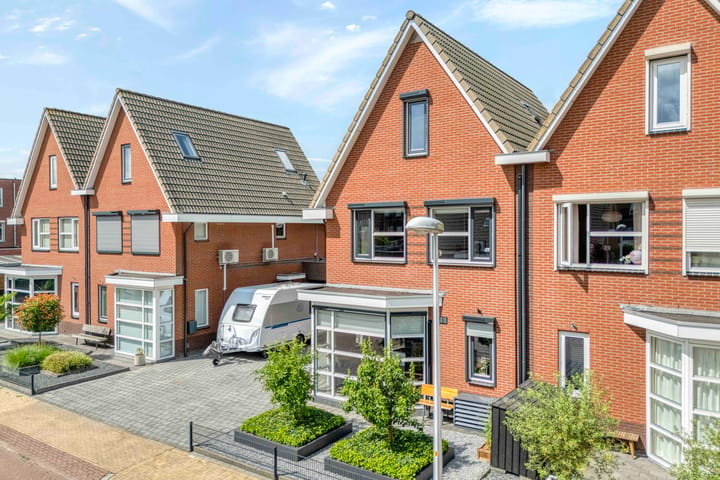 Twee-onder-één-kap te koop: Parelmoervlinder 5, Hoogeveen