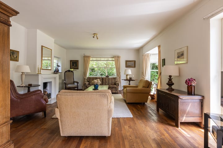 Twee-onder-één-kap te koop: A. van Oudenallenstraat 2, Oosterbeek