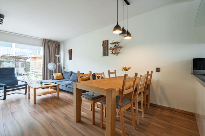 Tussenwoning te koop: Karosdrift 28, Nieuwegein