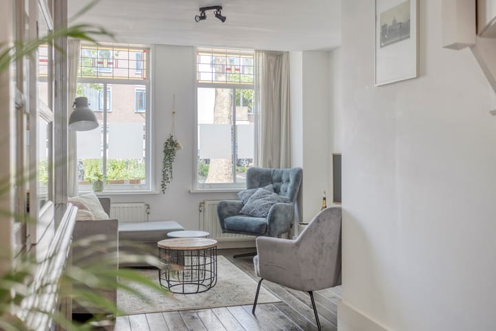 Tussenwoning te koop: Langegracht 139, Leiden