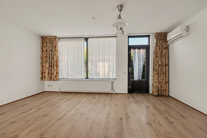 Hoekwoning te koop: Vestingstraat 24, Geertruidenberg