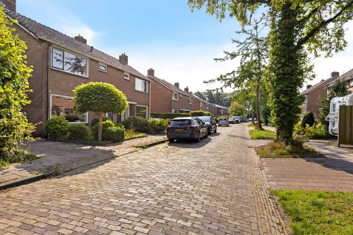 Foto 4 van Van Trojenweg 2
