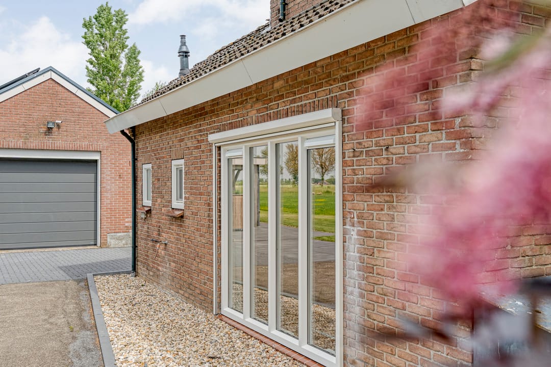 Photo 56 of Middelerstraat 1