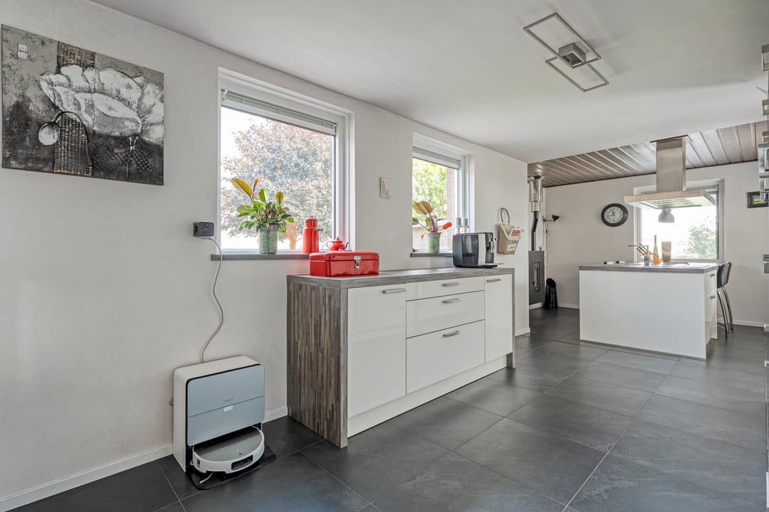 Photo 26 of Middelerstraat 1