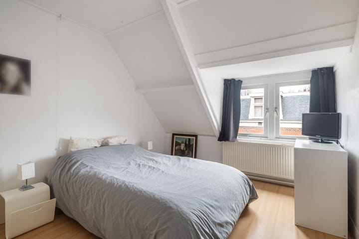 Tussenwoning te koop: van Asbeckstraat 38, Leeuwarden