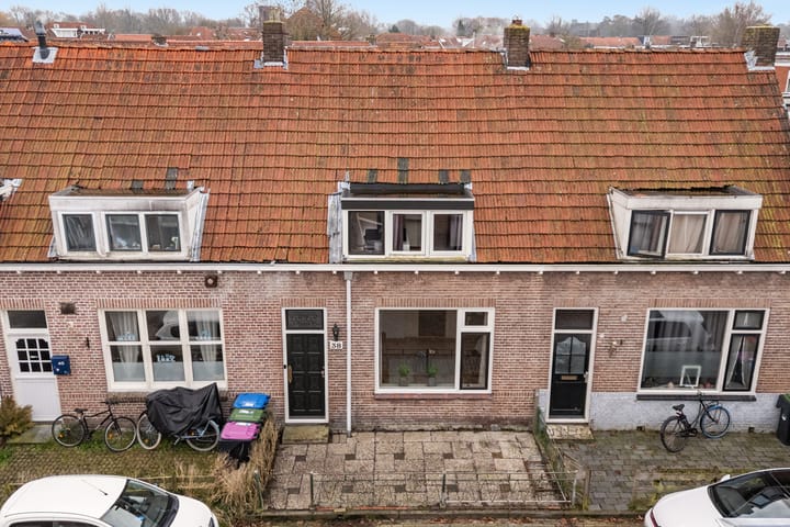 Tussenwoning te koop: van Asbeckstraat 38, Leeuwarden