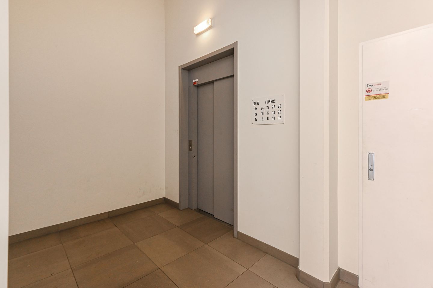 Photo 10 of Middenmolenplein 22