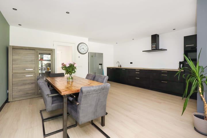 Appartement te koop: Van Boetzelaerlaan 34, Hoogland