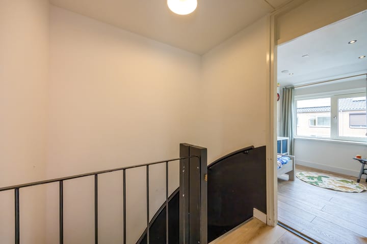 Tussenwoning te koop: Kievitslaan 7, Nederhorst Den Berg