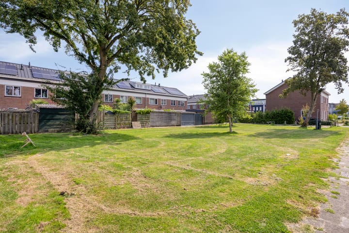 Tussenwoning te koop: de Borsaliastraat 4, Mijdrecht