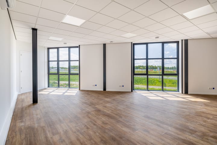 Steur 2-A, Waddinxveen