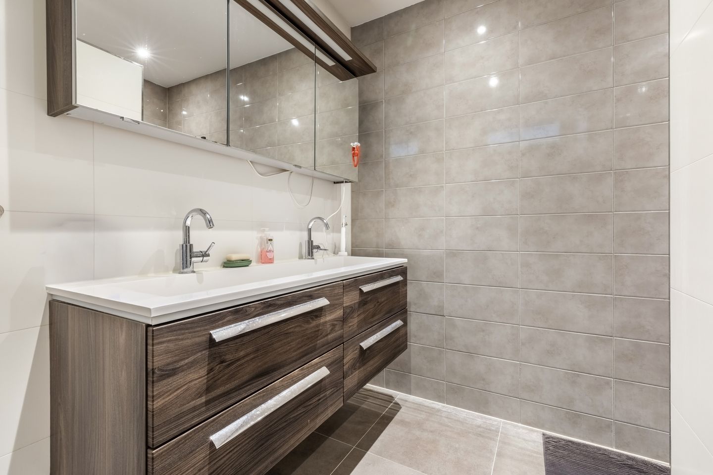Photo 14 of Pieter Calandlaan 841
