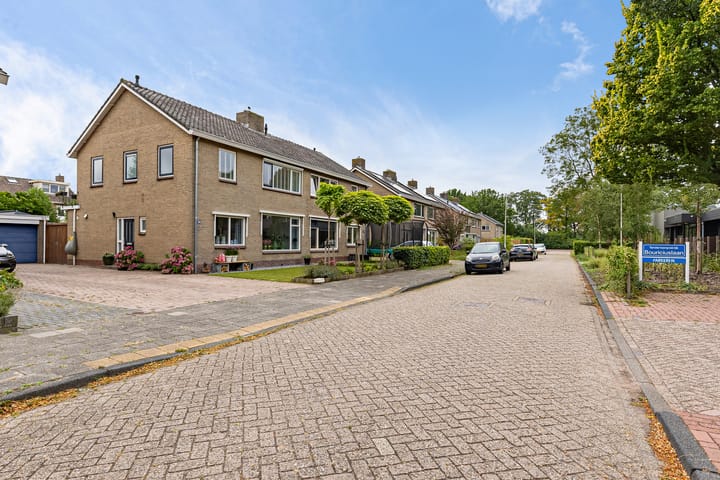 Twee-onder-één-kap te koop: Bouriciuslaan 54, Drachten