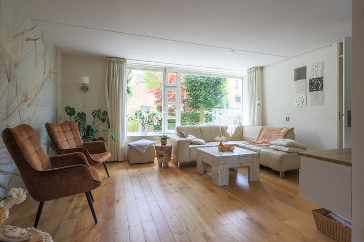 Tussenwoning te koop: Antwerpenstraat 48, Hengelo